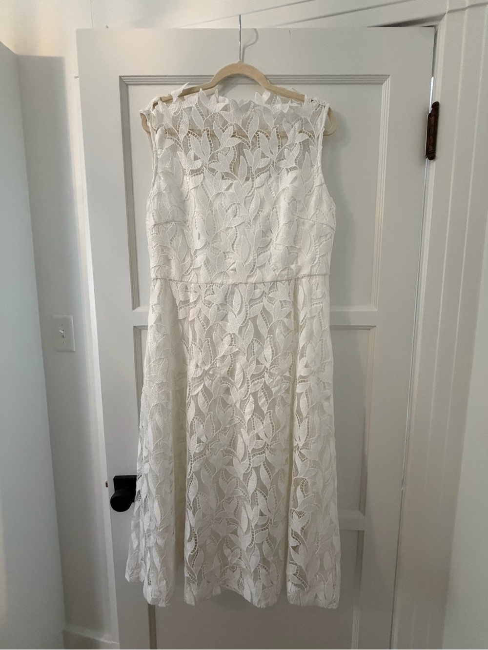 Elliatt Eris Lace Midi Dress
